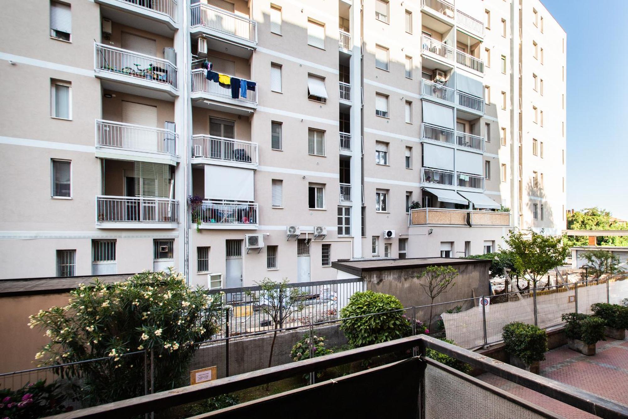 Milano-Linate Suite Self Check In & Free Parking Extérieur photo